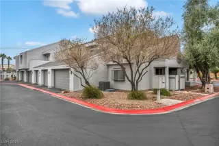 Photo #2: 2743313 Listing 