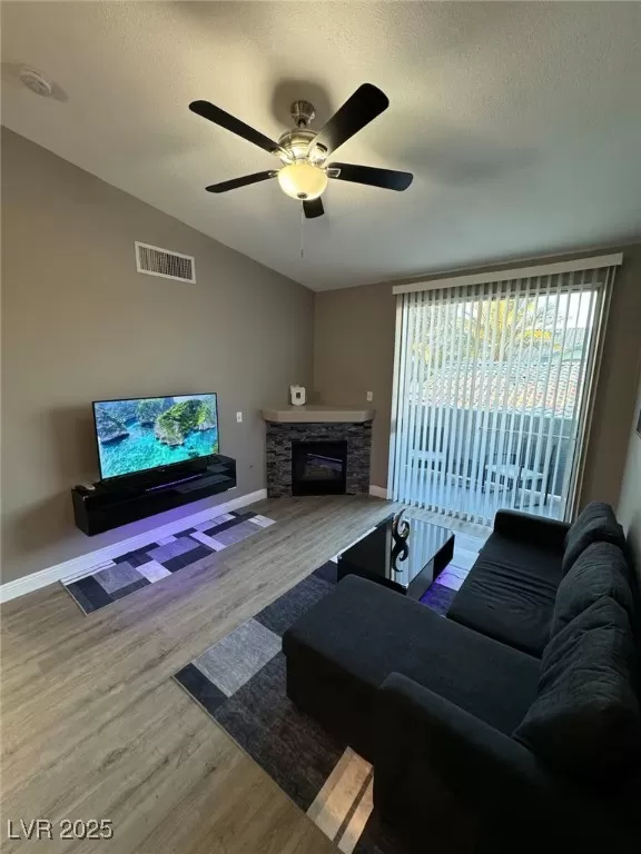 MLS: 2743322 Condo For Sale