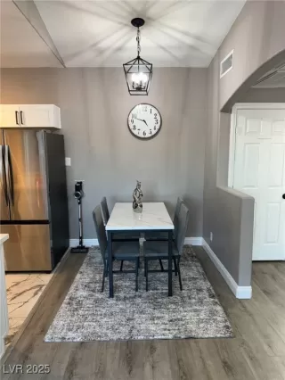 Photo #5: 2743322 Listing 