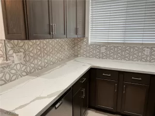 Photo #2: 2743420 Listing 