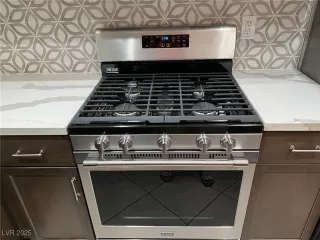 Photo #3: 2743420 Listing 