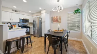 Photo #3: 2743428 Listing 