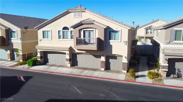 MLS: 2743441 Condo For Sale