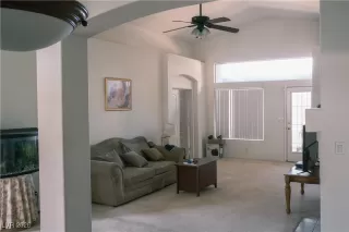 Photo #6: 2743441 Listing 