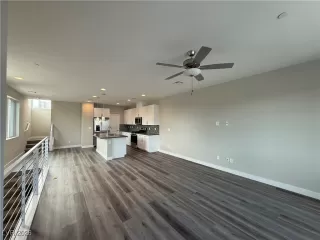 Photo #5: 2743467 Listing 