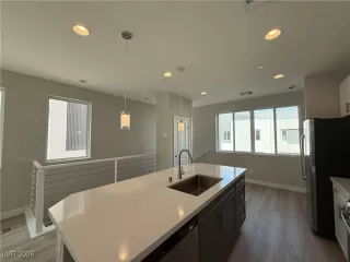 Photo #6: 2743469 Listing 