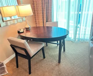 Photo #6: 2743530 Listing