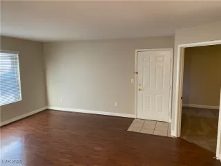 Photo #2: 2743532 Listing 