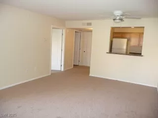 Photo #3: 2743570 Listing 