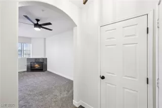 Photo #5: 2743574 Listing