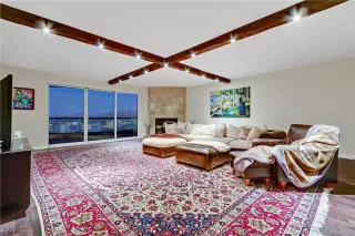 Photo #2: 2743605 Listing 