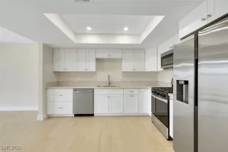 More Details about MLS # 2743610 : 4732 BUENA VISTA WAY