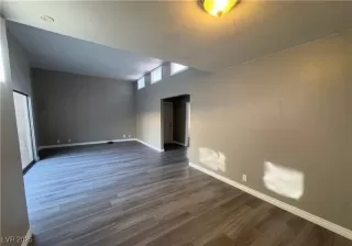 Photo #2: 2743656 Listing 