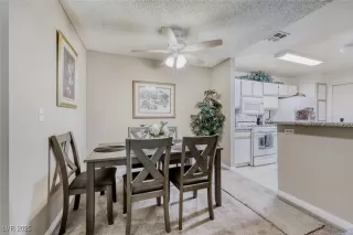 Photo #6: 2743821 Listing