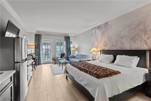 MLS: 2743946 Condo For Sale