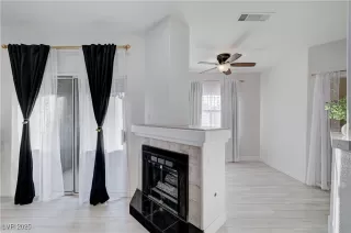 Photo #5: 2744004 Listing