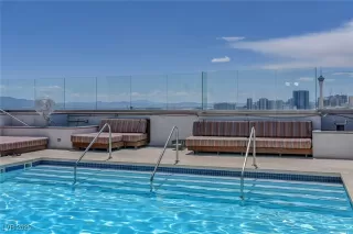 Photo #6: 2744018 Listing 