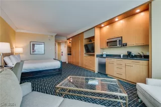 Photo #5: 2744028 Listing 