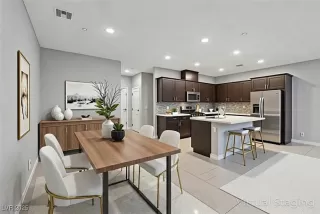 Photo #5: 2744042 Listing 