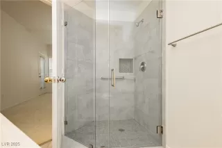 Photo #3: 2744057 Listing 