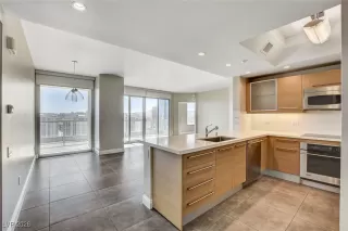 Photo #1: 2744125 Listing 