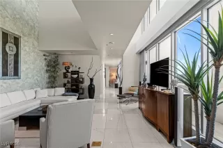 Photo #4: 2744126 Listing 