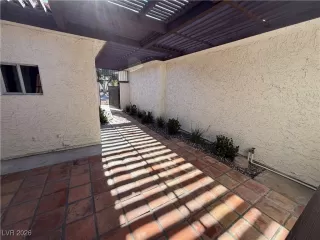 Photo #2: 2744151 Listing 