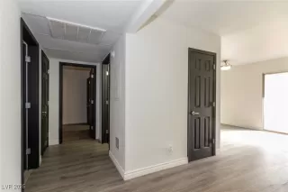 Photo #3: 2744234 Listing