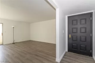 Photo #4: 2744234 Listing