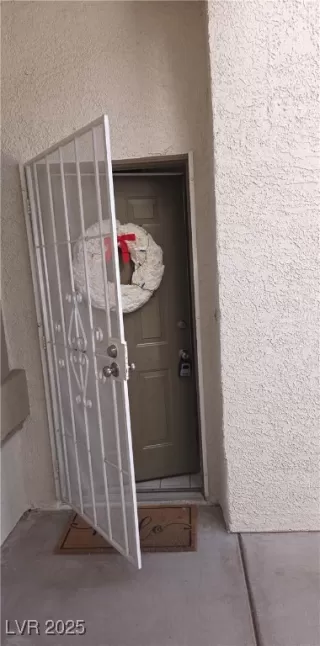 Photo #1: 2744241 Listing 