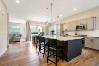 Photo #3: 2744248 Listing 