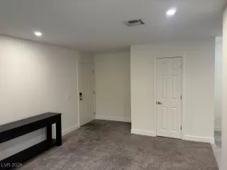 Photo #3: 2744268 Listing