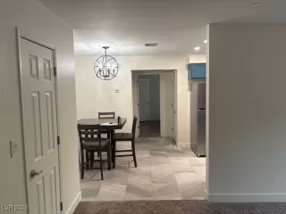 Photo #4: 2744268 Listing