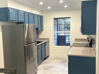 Photo #6: 2744268 Listing