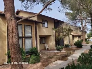 Photo #5: 2744282 Listing 