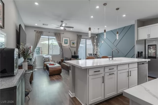 MLS: 2744286 Condo For Sale