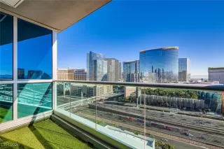 Photo #2: 2744308 Listing 