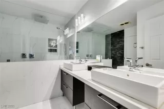 Photo #1: 2744336 Listing