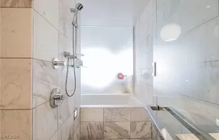 Photo #4: 2744402 Listing 