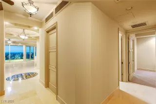 Photo #4: 2744431 Listing