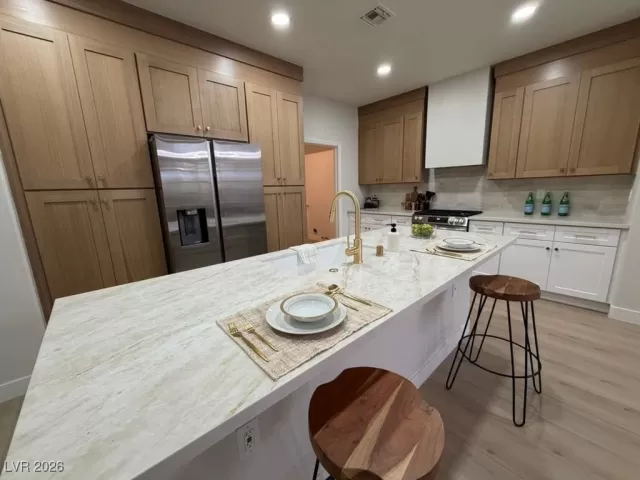 MLS: 2744436 Condo For Sale