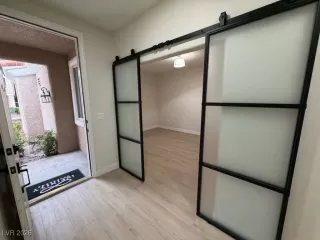 Photo #2: 2744436 Listing 