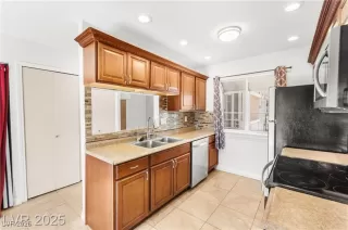 Photo #1: 2744458 Listing 