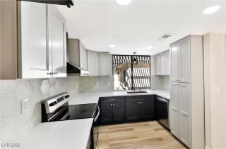 Photo #3: 2744467 Listing 