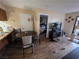 Photo #4: 2744481 Listing