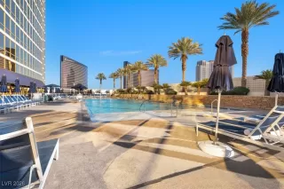 Photo #1: 2744506 Listing 