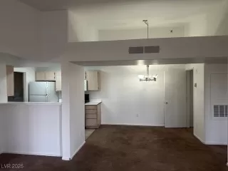 Photo #2: 2744547 Listing 