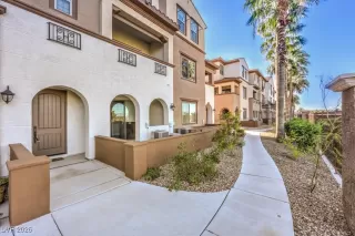 More Details about MLS # 2744565 : 1073 VIA PRATO LANE