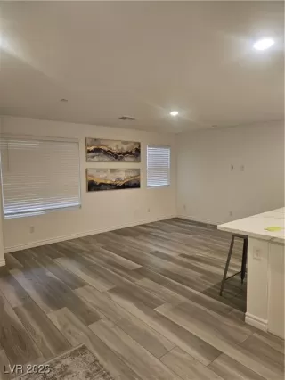 Photo #5: 2744566 Listing