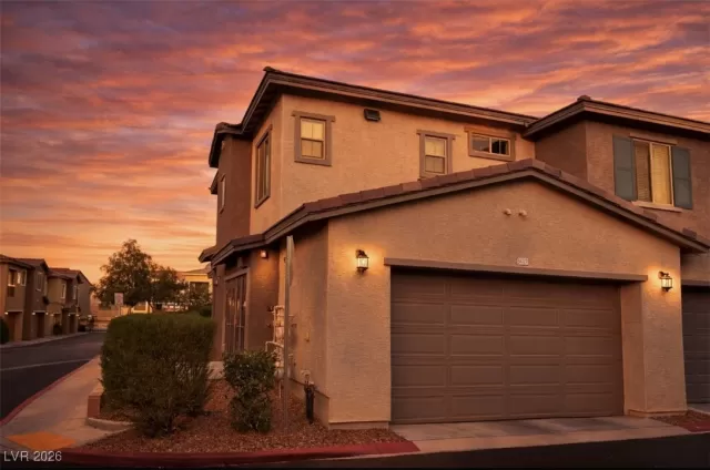 MLS: 2744591 Condo For Sale